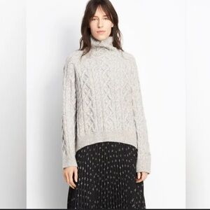 VINCE Cable Knit Turtleneck Cashmere Blend Sweater in Light Grey Sz L